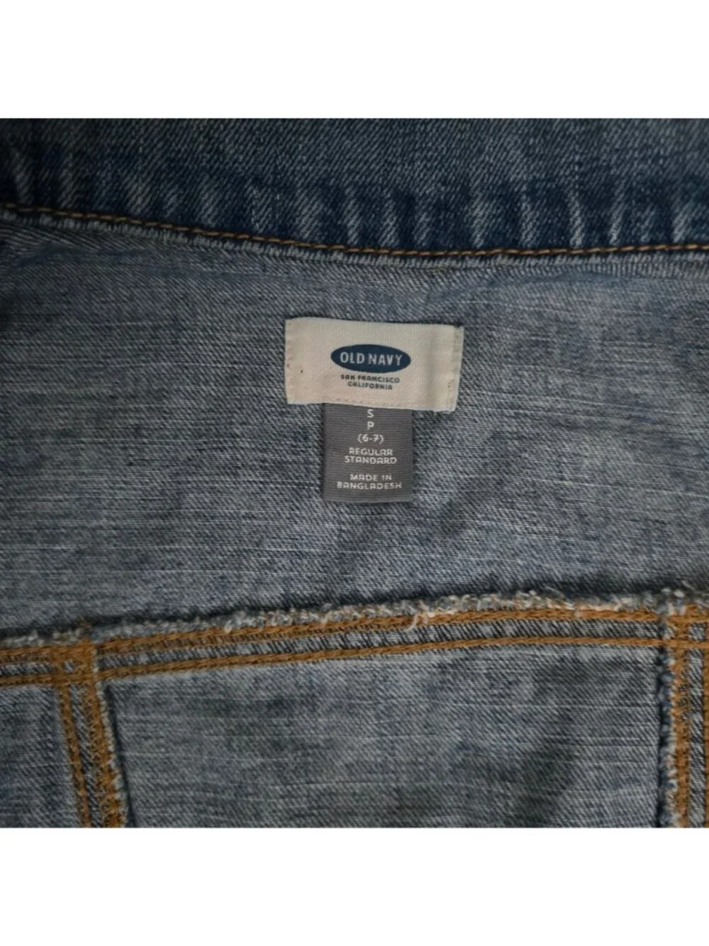 Old Navy Girls Regular Fit Medium Wash Blue Denim Button Front Vest Size S (6-7)